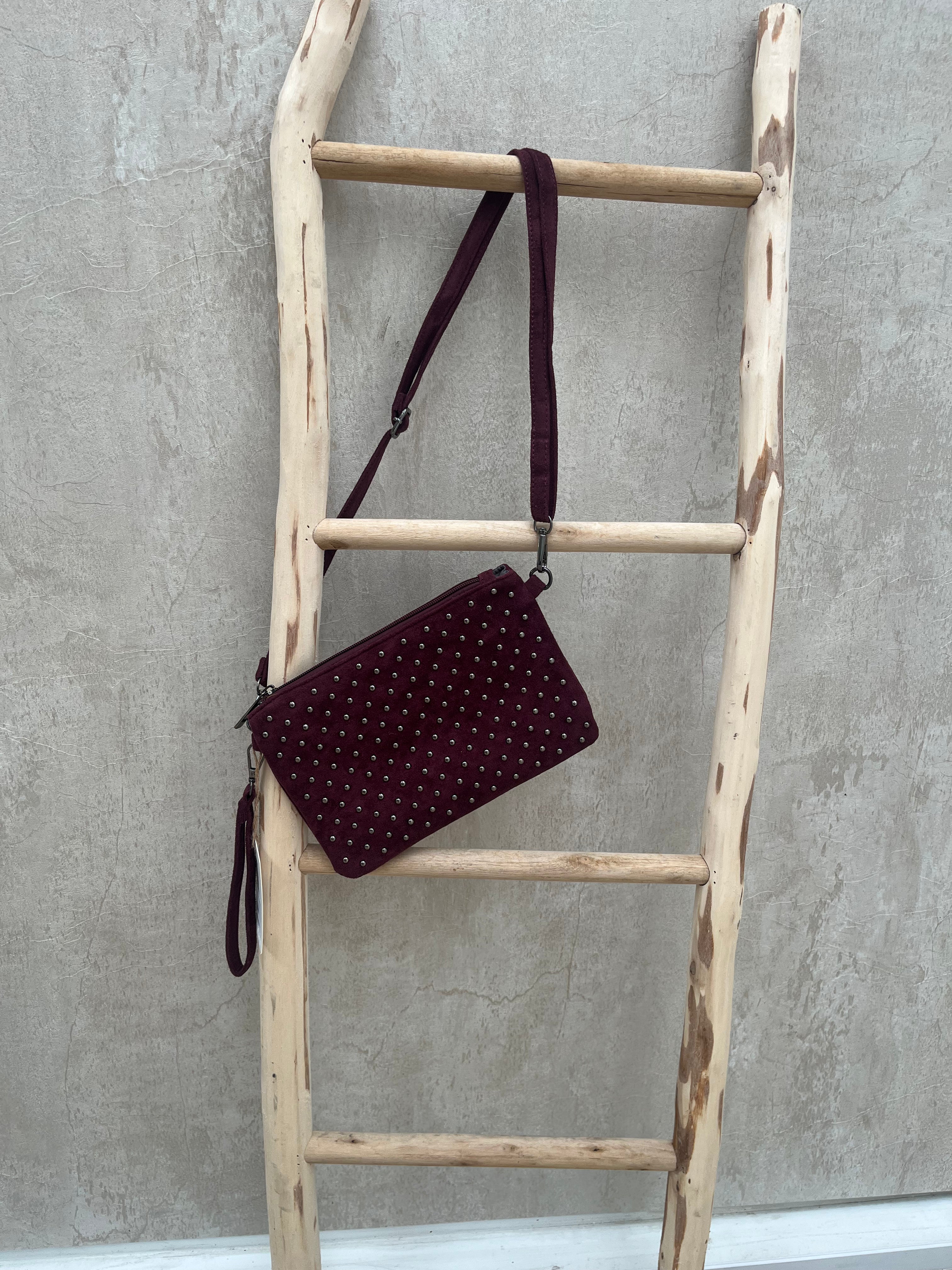Handtas studs