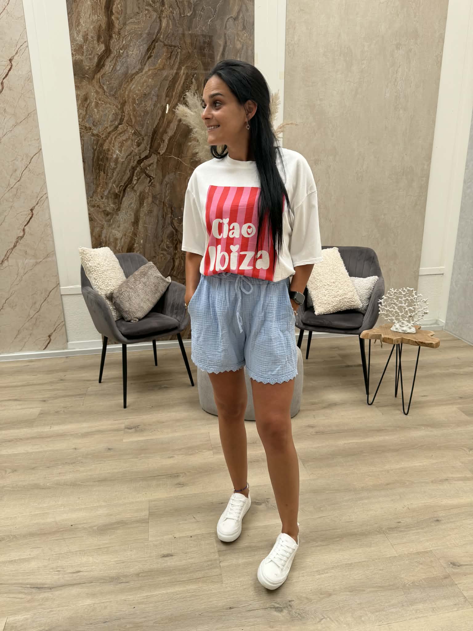 Short Bella