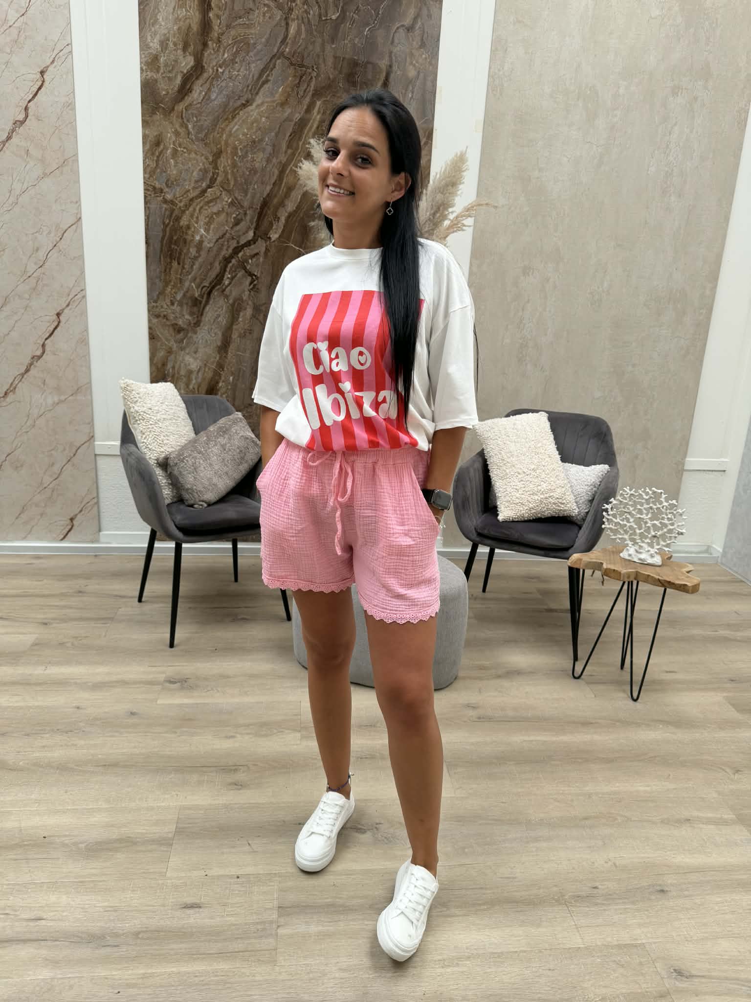 Short Bella