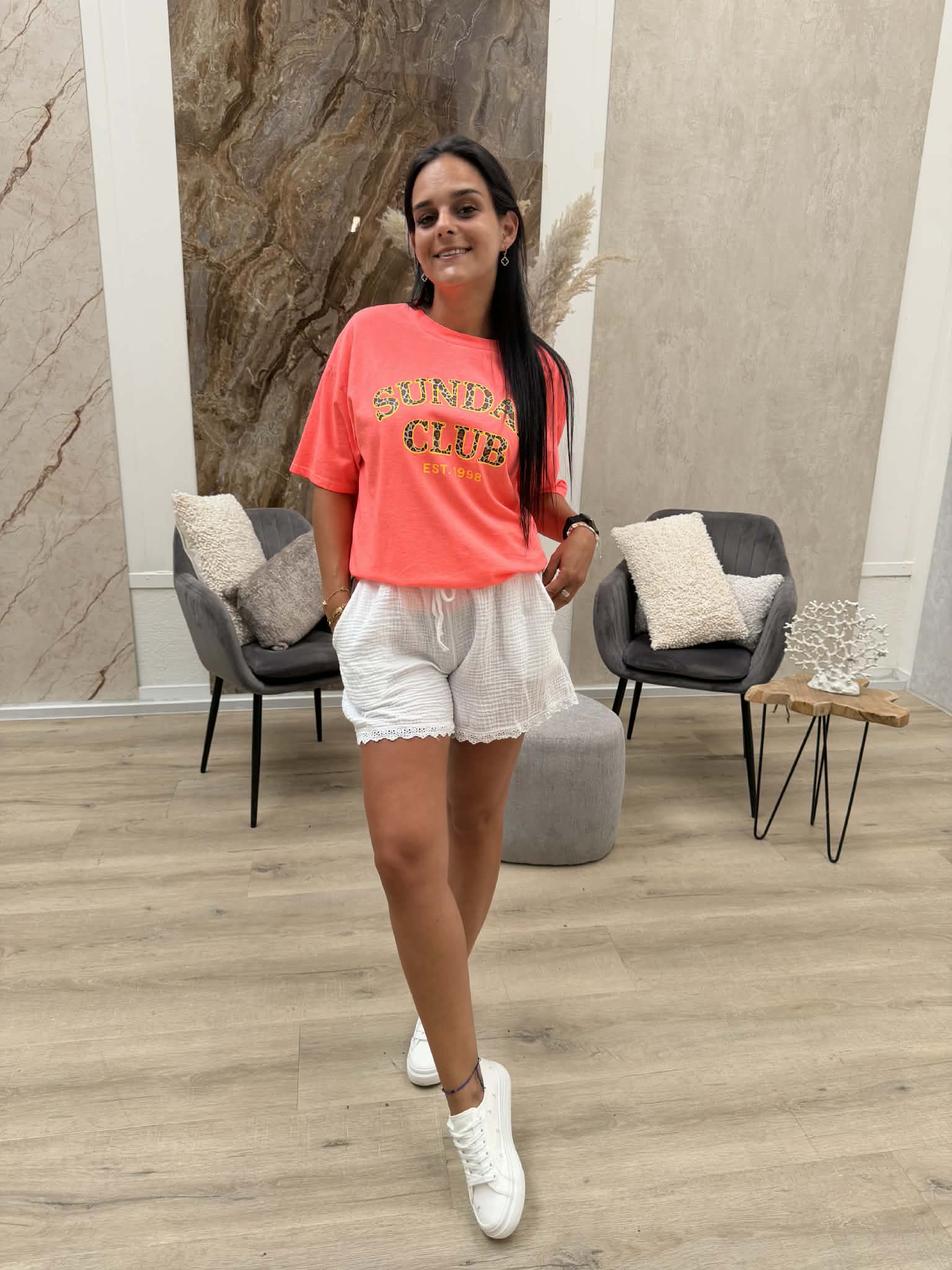 Short Bella
